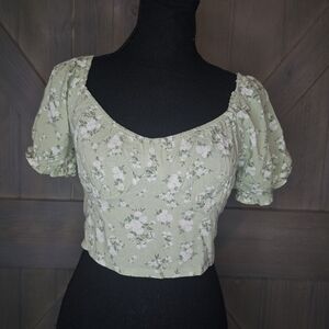 Hollister Floral Crop Top sz Small